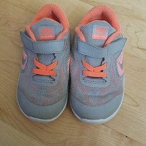 💜3 for $25💜Toddler Nike shoes size 8